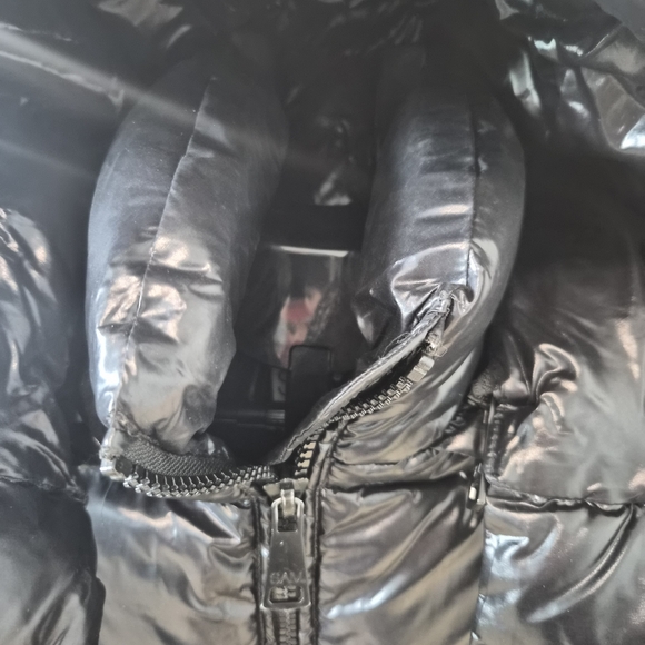 SAM Girls Glossy Black PUFFER with Hood And Belt. Outerwear Size 10Y - Picture 8 of 9